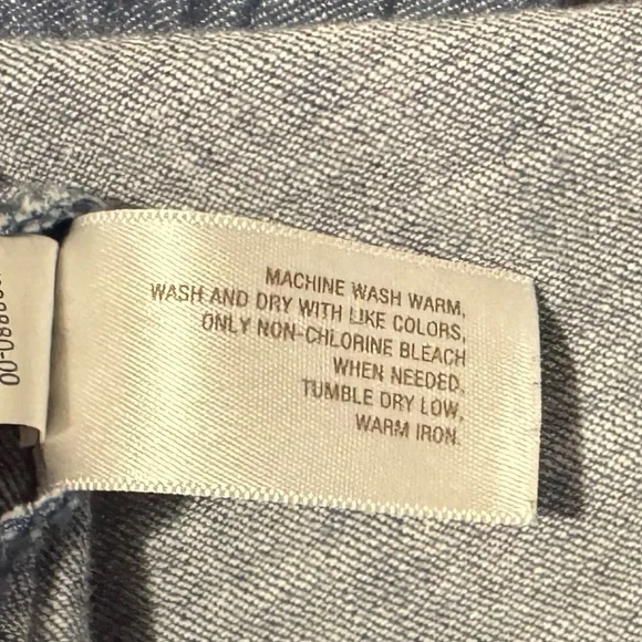 🎉SOLD🎉. Old Navy Denim Shirt Dress w/ Pleated Bob - Picture 4 of 4